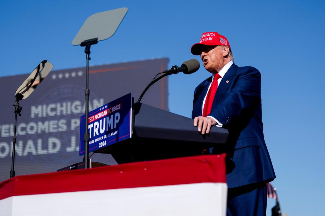 Poll: Trump Leads Biden Among Catholics