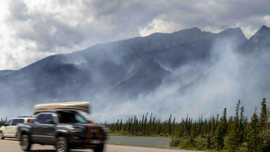 Canada: Wildfire Tears Through National Park Near Rockies