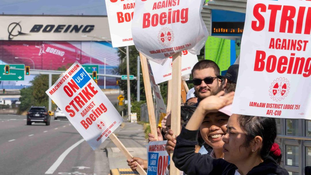 Boeing to Furlough Thousands of Staff Amid Factory Strike