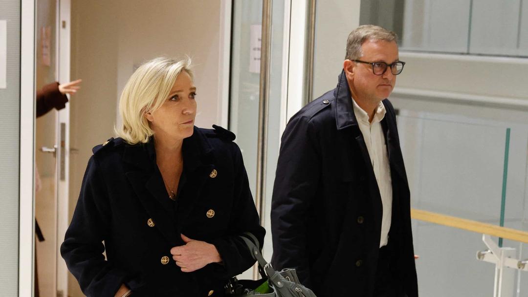 France: Prosecutors Seek Prison Time and Political Ban for Le Pen